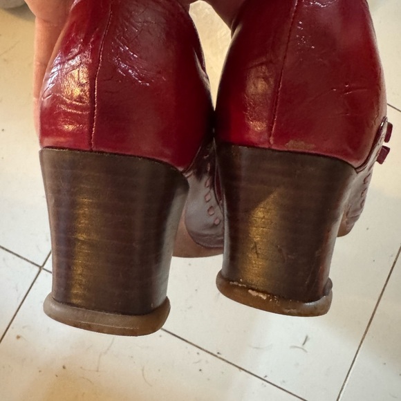 John Fluevog Burgundy Heels - Picture 4 of 4